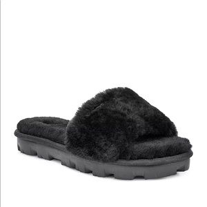 UGG Women's Cozette Shearling Slide Sandals- black size 7
